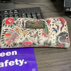 Loungefly wallet